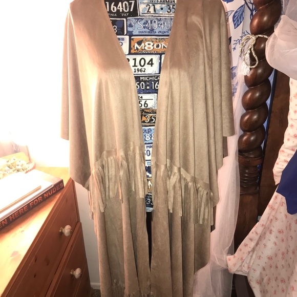 Faux Suede Poncho in taupe color - Picture 9 of 10